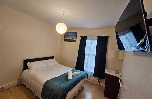 Tottenham Hotel | Bruce Rooms