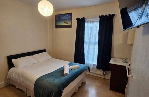 Tottenham Hotel | Bruce Rooms