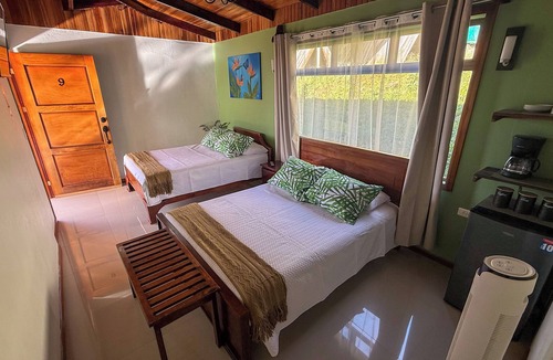 Monteverde Bed & Breakfast | Brumas de Valverde