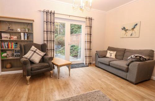 Brundall House | Brundall House