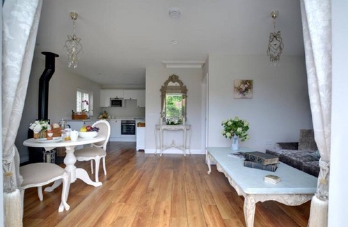 Tenterden House | Brunger House