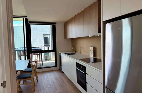 Brunswick Apartment | Brunswick 2BR 2Bath w Free Parking + Park Views