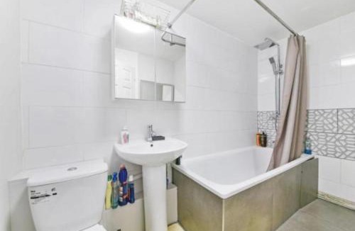Sutton Central House | Brunswick Rooms