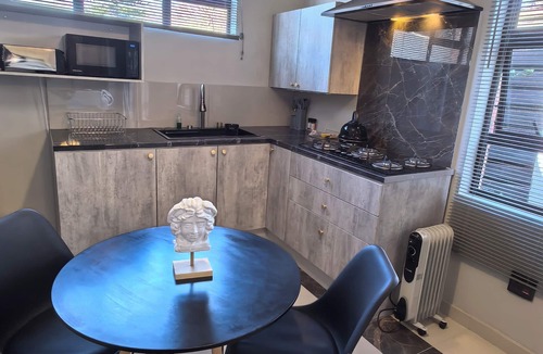 Greater Johannesburg Metropolitan Area House | Bryanston Palms Accommodation