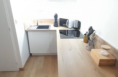 Chateauroux Apartment | Bryas 1 - rdc-wifi-1chb-cour