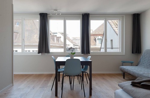 Basel City Centre Apartment | BS Van Gogh IV - Marktplatz HITrental Apartment