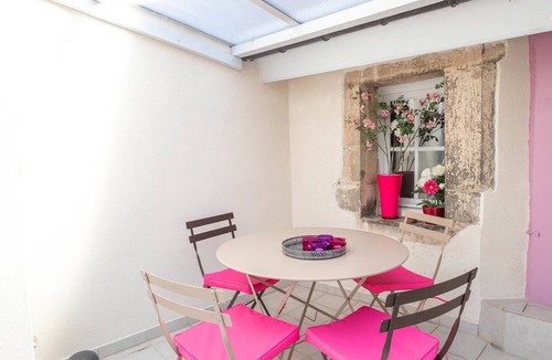 Beaune City Centre Apartment | BSH - Beaune Saint Etienne - Parking included
