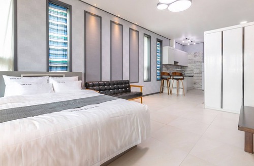 Byeonsan House | Buan Tomynspa Pension