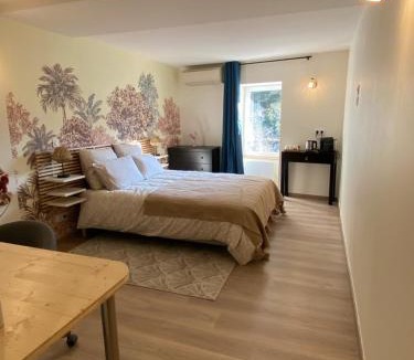 Dieulefit House | Bubble rooms, Chambres confortables en plein centre de Dieulefit