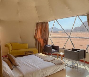 Wadi Rum Bed & Breakfast | BUBBLES LUXURY CAMp & BUBBLES ROOM