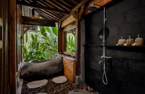 Kutuh Kaja Villa | Bubu Mesari Ubud Villa