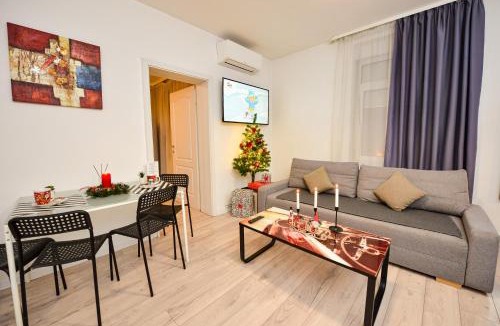 Bucharest City-Centre Apartment | Bucharest City Center Villa - Shabbat Friendly