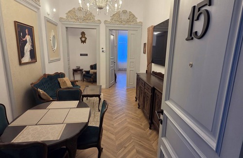 Bucharest City-Centre Apartment | Bucharest Little Paris Elegance