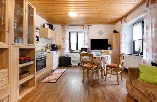 Kirchenlamitz Apartment | Buchhaus Vier - Erdgeschoss