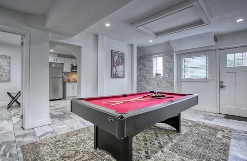 North Buckhead House | Buckhead Chateau Message Now for Summer Special