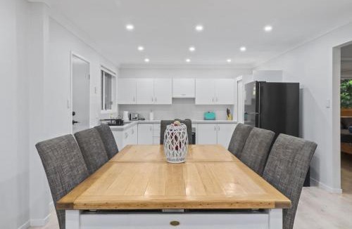 Budgewoi House | Budge near the Beach