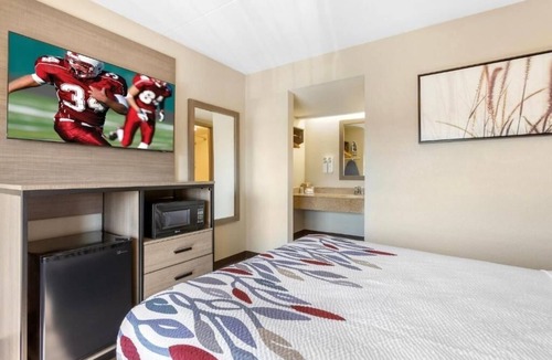 Tucson Hotel | Budget-Conscious Stay Near Kino Sports Complex – Under 2 Miles Away