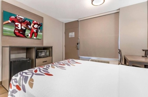 Tucson Hotel | Budget-Conscious Stay Near Kino Sports Complex – Under 2 Miles Away