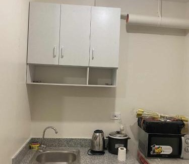 Quezon City Apartment | Budget Deca Commonwealth Staycation