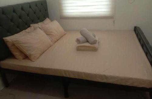 Quezon City Apartment | Budget Deca Commonwealth Staycation