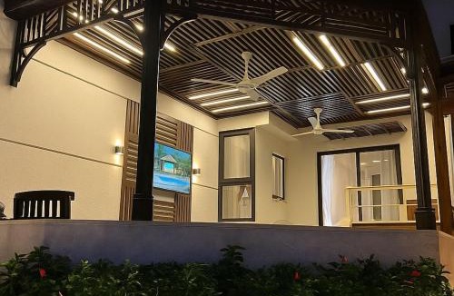 Al-Manasrah Ski Chalet | Budget-Friendly Seaside Stay