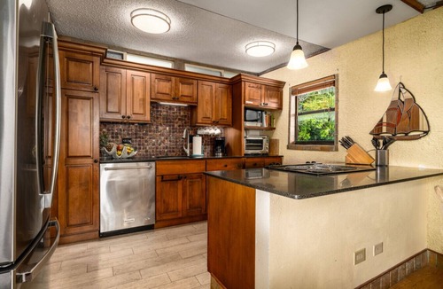 Estate Bolongo Condo | Budget friendly 2br condo - walk to the beach!