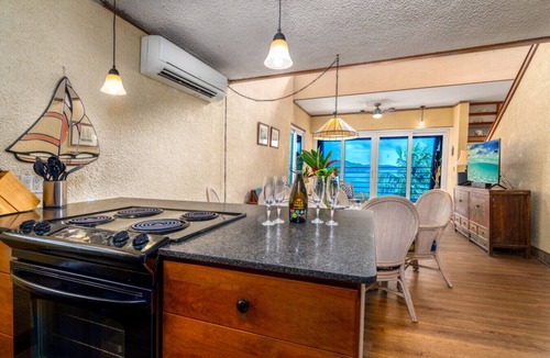 Estate Bolongo Condo | Budget friendly 2br condo - walk to the beach!