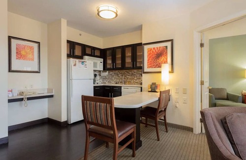 Anaheim Resort Resort | Budget-Friendly Getaway! 2 Modern Units, Pet-Friendly, with Free Breakfast