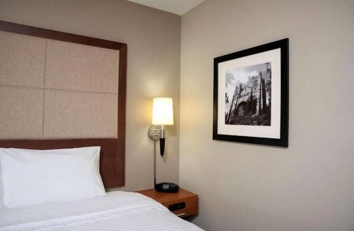 Thurston Hotel | Budget-Friendly Room w/Complimentary Hot Breakfast & Onsite Parking Near the UM