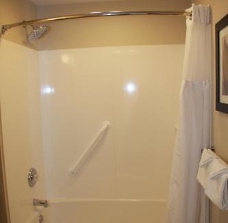 St Ignace Hotel | Budget Host Inn & Suites