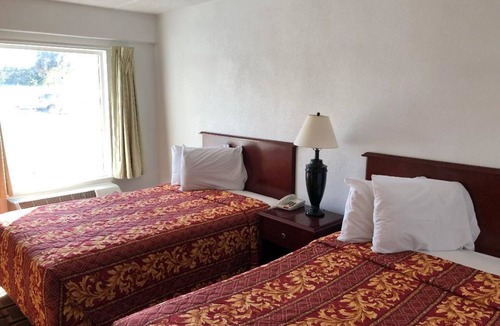 Cocoa West Hotel | Budget Inn Cocoa