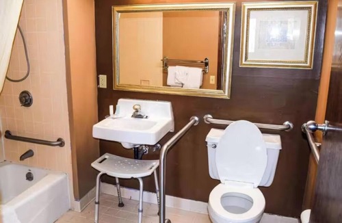 Richburg Hotel | Budget Lodging Perfect for Road Trips – Explore Richburg + Nearby Festivals