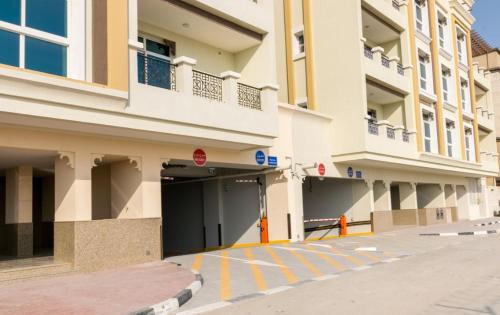 Sheikh Zayed Road Apartment | Budget Rental Studio Apartments in Dubai