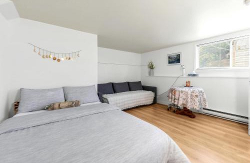 West Side Apartment | BudgetWise Semi-Basement near Airport, UBC, Downtown in Vancouver