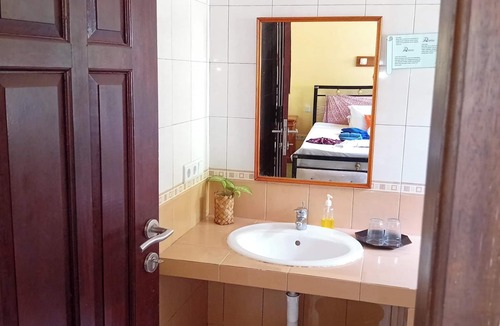 Maumere Bed & Breakfast | Budi Sun Resort