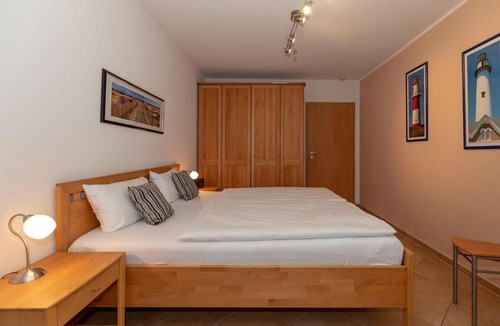 Kuehlungsborn Apartment | Buesumer-Ring-Haus-Leuchtturmblick-295