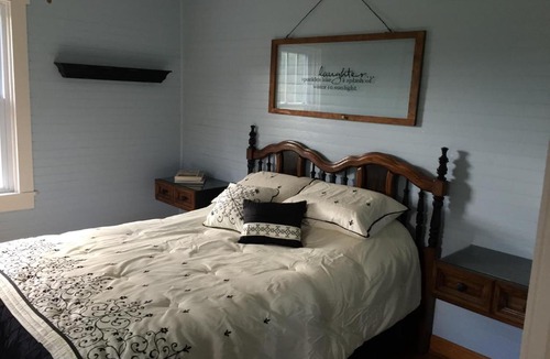 Willis House | Buffalo Mountain Getaway Cottage