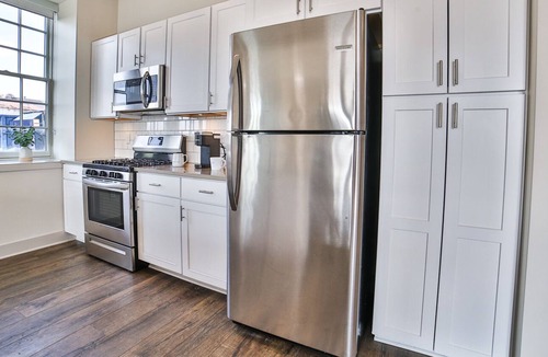 Buffalo Apartment | Buffalo/Niagara Colossal Condo-Monthly rates