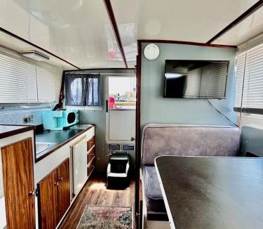 Black Rock Boat Rental | Buffalo’s River Den