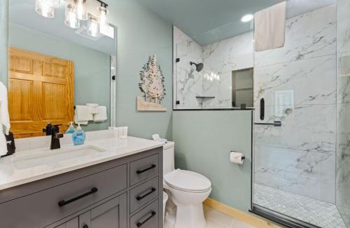 Fall River Estates Apartment | Bugle Pointe B07 by Estes Park Condos