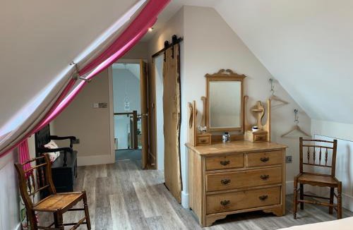 Gillingham House | Bugley Cottage