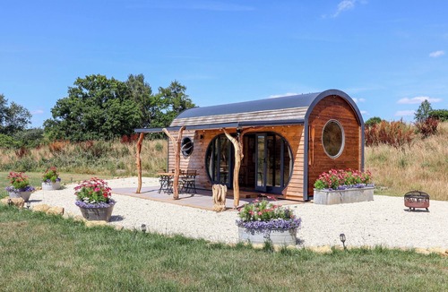 Gillingham Cottage | Bugley Pools Hideaway