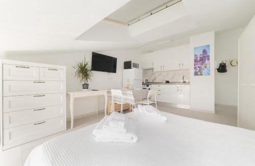 Coslada Apartment | Buhardilla con terraza acogedora