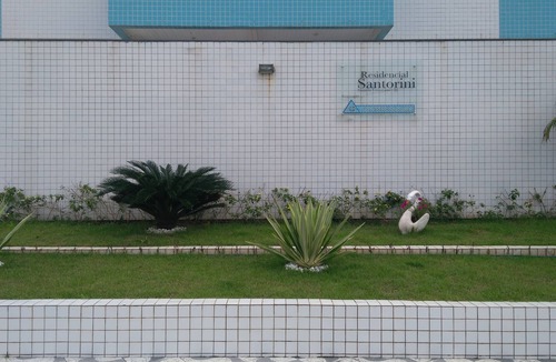 Balneario Martinez Apartment | Building facing the sea.