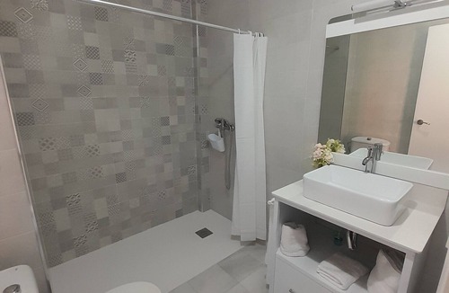 Macael House | Bulevar Penthouse with Mountain Views, Wi-Fi and Air Conditioning