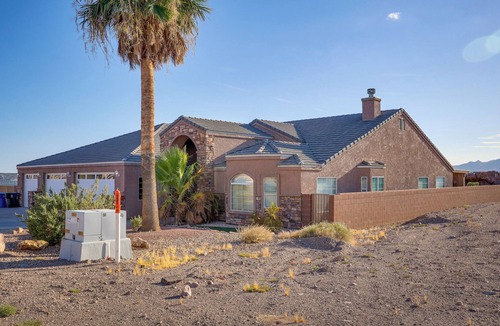 Sunridge Estates House | Bullhead City Vacation Rental: Private Pool & Spa!