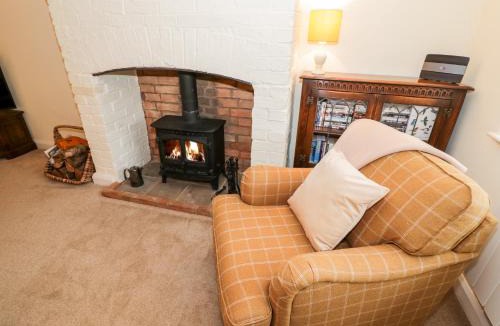 Sibford Gower House | Bumble Cottage