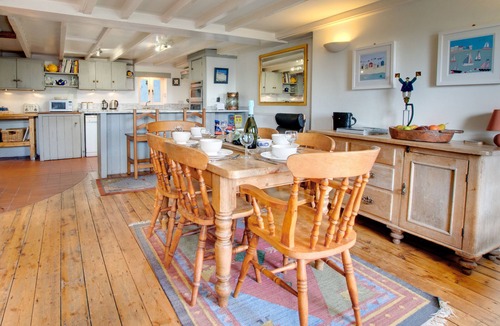 Mousehole House | Bumbles - Three Bedroom House, Sleeps 6