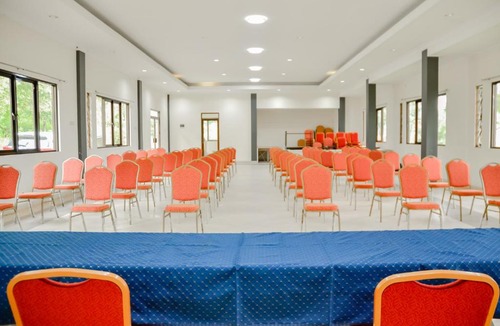 Cibiru Hotel | Bumi Ciboled Mitra RedDoorz near Gerbang Tol Pamulihan