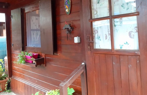 Paggi House | Bungalow surrounded by greenery